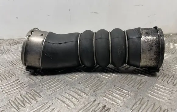 BMW 5 GT F07 Intercooler hose/pipe 7810144