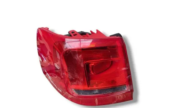Volkswagen Sharan Rear/tail lights 7N0945095G