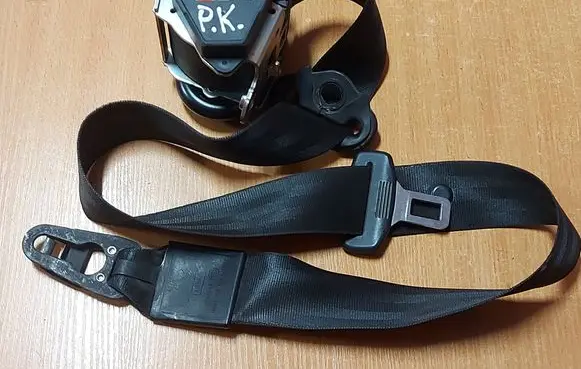 Audi Q7 4L Front seatbelt 4L1857705