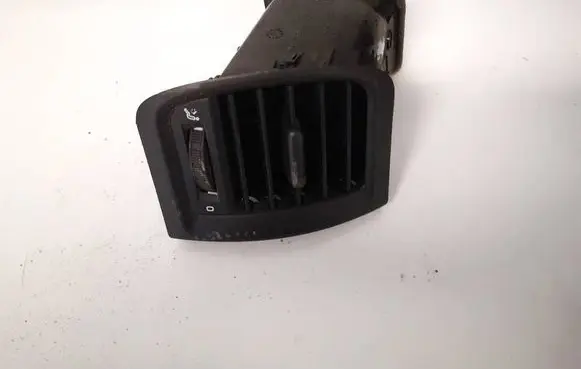 Skoda Praktik (5J8) Dash center air vent grill 5j0819702