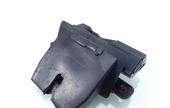Ford Fiesta Tailgate/trunk/boot lock/catch/latch 8A61A442A66BE