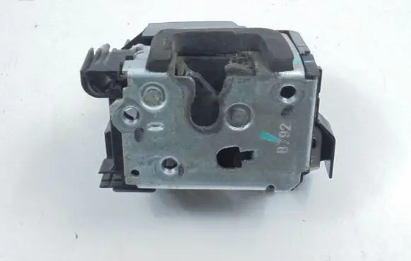 Fiat Doblo Front door lock