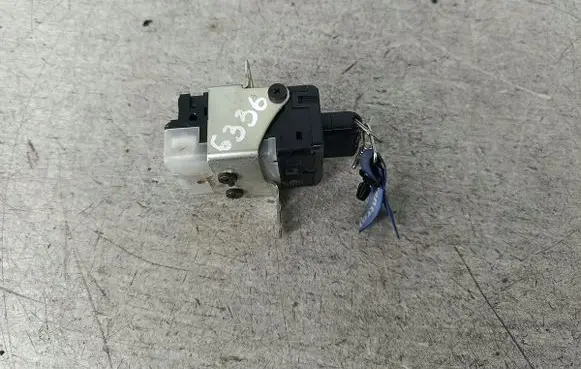 Toyota Corolla Verso E121 Ignition lock 626399000
