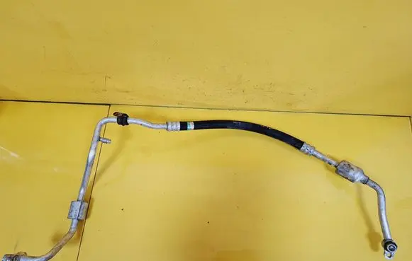Suzuki Swift I Air conditioning (A/C) pipe/hose 95710-62JB0