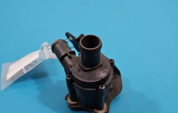 Skoda Octavia Mk3 (5E) Electric auxiliary coolant/water pump 5Q0121599Q IMPRK1524427