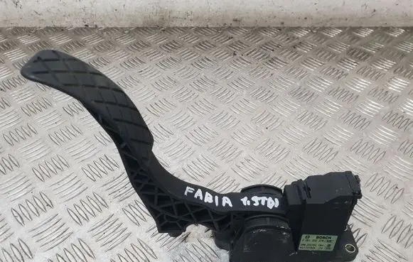 Skoda Fabia Mk1 (6Y) Accelerator throttle pedal 0281002378 6Q1721503