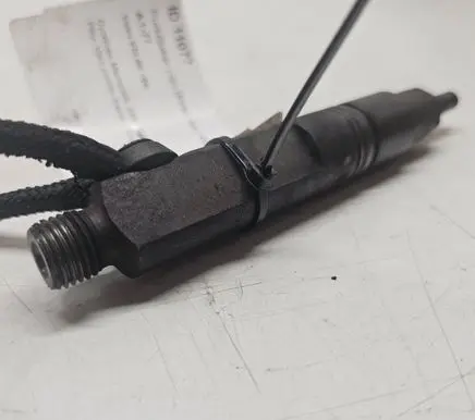 Volvo V70 Fuel injector 074130201Q