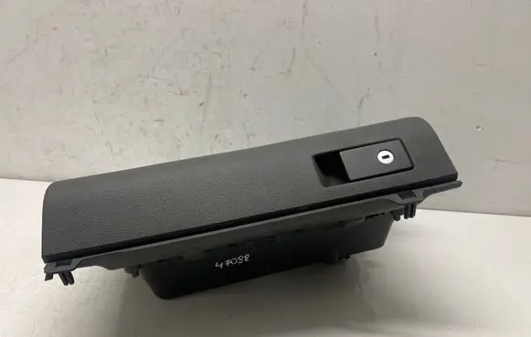 Volkswagen Touran II Glove box 1T1857097J