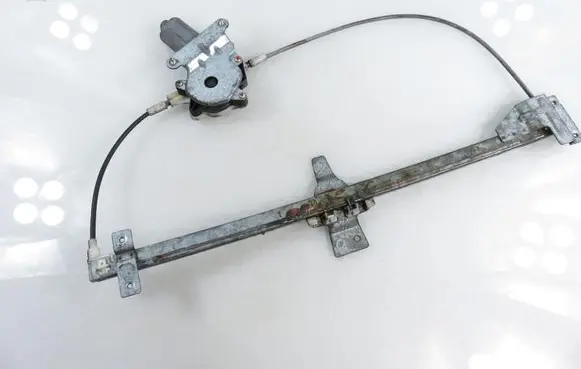 Mercedes-Benz Vito Viano W638 Front door window regulator with motor 0130821667
