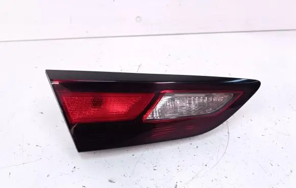 Opel Astra K Tailgate rear/tail lights 39032992 81389003