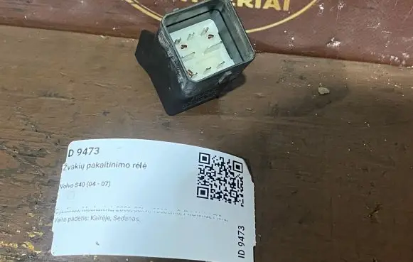Volvo S40 Glow plug pre-heat relay 30763988