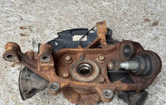 Ford Explorer VI Front wheel hub spindle knuckle LB5C3K171BC