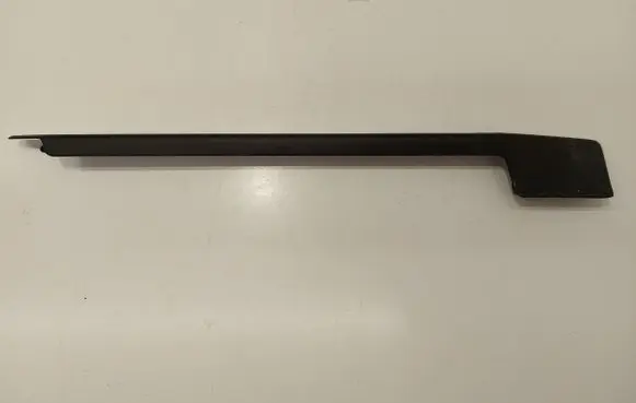 Volkswagen PASSAT B3 Sliding door rail trim 191881087