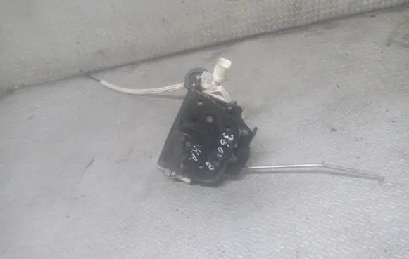 Audi A6 S6 C6 4F Front door lock 4F1837015