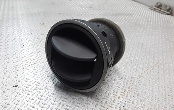 Mazda 6 Dashboard side air vent grill/cover trim GS1D64730