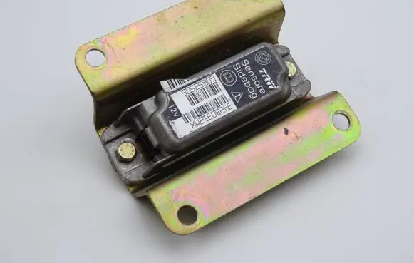 Alfa Romeo 166 Airbag deployment crash/impact sensor 50525909