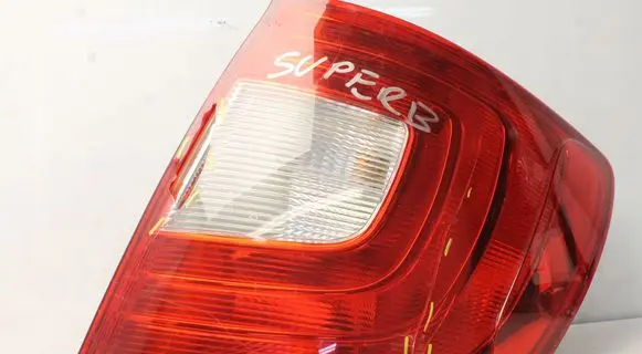 Skoda Superb B6 (3T) Rear/tail lights