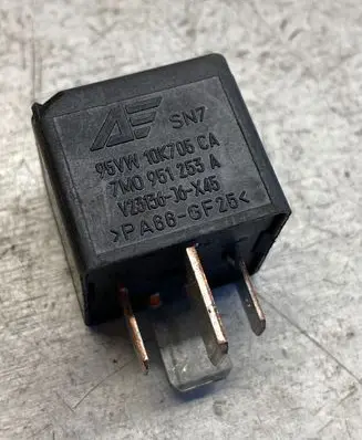 Ford Galaxy Other relay 7m0951253a