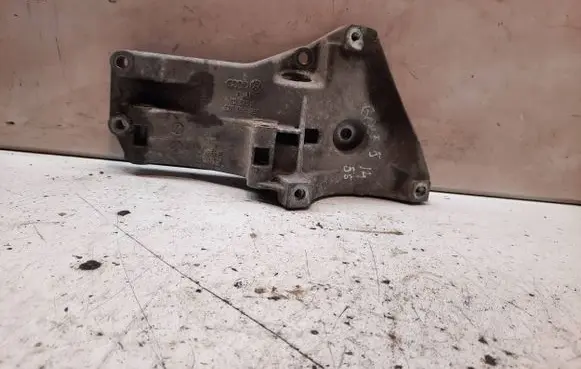 Volkswagen Golf V Engine mounting bracket 036260885