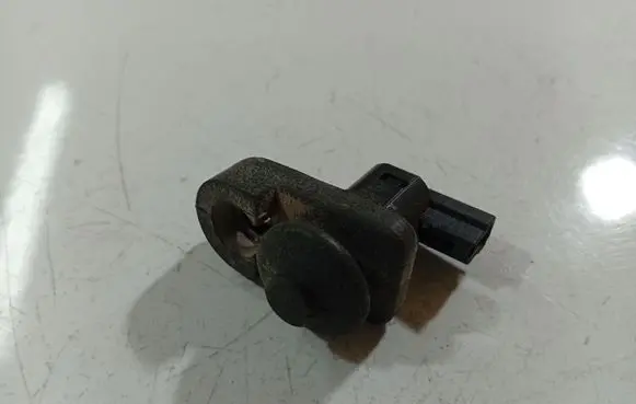Nissan Almera Tino Front door sensor 