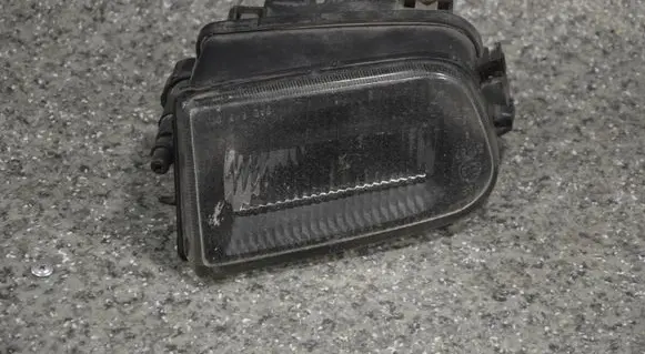 BMW 5 E39 Front fog light 37021749