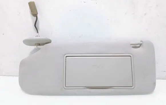 Toyota Avensis T250 Sun visor