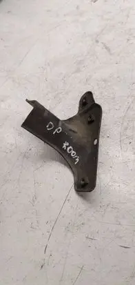 Skoda Roomster (5J) Fender mounting bracket 5j0821142