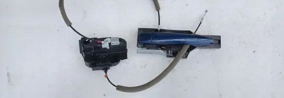 Renault Kadjar Rear door lock