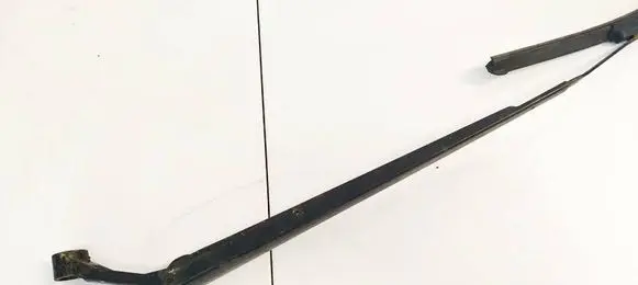 Toyota Corolla Verso E121 Front wiper blade arm 