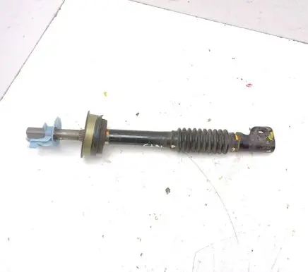 Nissan Navara D40 Steering column universal joint 