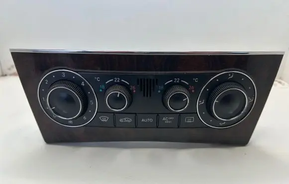 Mercedes-Benz C W203 Climate control unit A2038301885 9140010522
