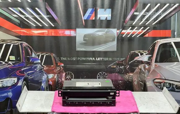CD/DVD changer