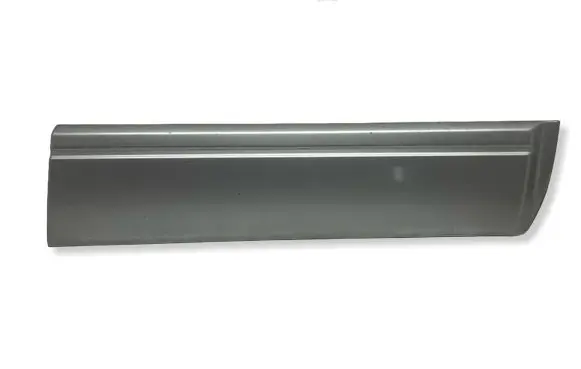 Mitsubishi Pajero Front door trim (molding) MN117288