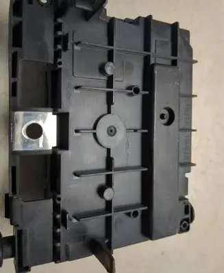 Peugeot 308 Fuse module 9664706280