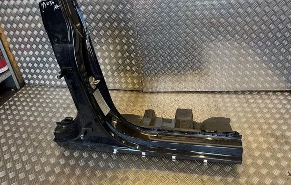 Audi A7 S7 4K8 Front sill (body part) 