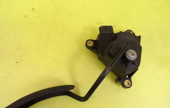Renault Scenic II - Grand scenic II Accelerator throttle pedal 8200159645