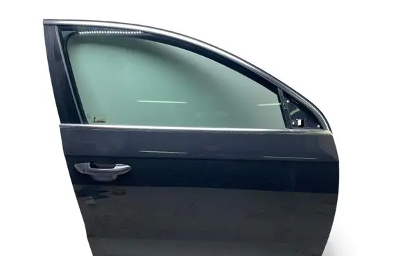 Volkswagen PASSAT B7 Front door 123456