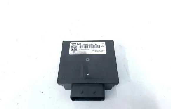 Volkswagen Tiguan Power management control unit 3AA919041A
