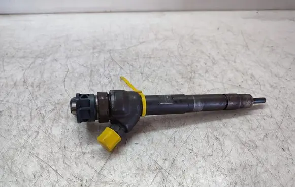 Fuel injector