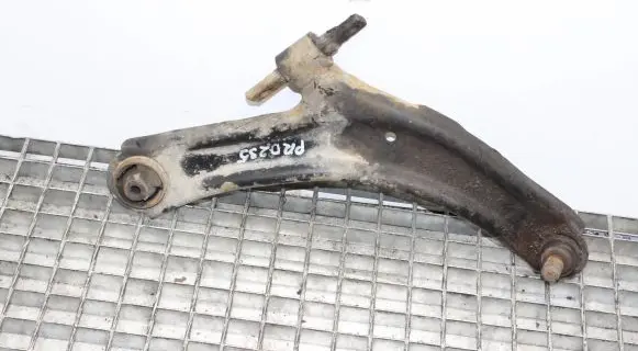 Nissan X-Trail T31 Front lower control arm/wishbone