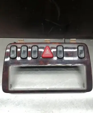 Mercedes-Benz E W210 Seat heating switch 2108200151