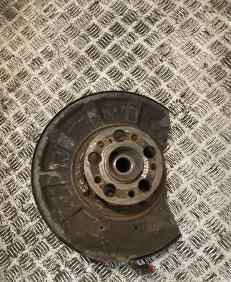 Mercedes-Benz E W212 Rear wheel hub 2123502108 A2123502108