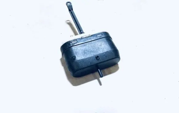 Opel Omega B1 Central locking vacuum pump 5399663130