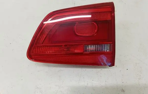 Volkswagen Touran II Tailgate rear/tail lights 176443