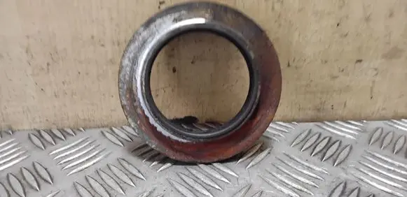 Volkswagen PASSAT CC Front upper strut mount 