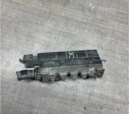 Mercedes-Benz S W220 Air suspension valve block A2203200258
