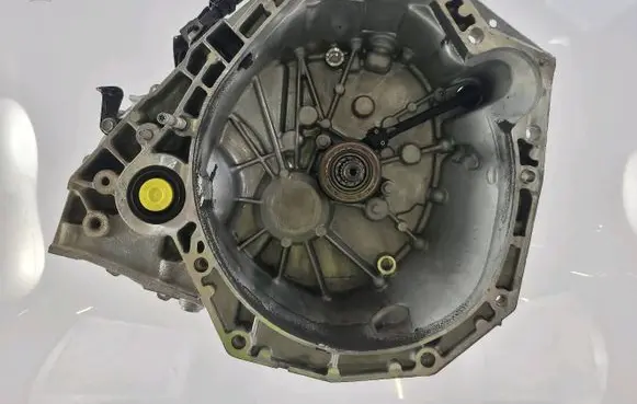Renault Express Manual 6 speed gearbox TL4B373