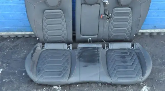 Ford Focus Second row seats 
