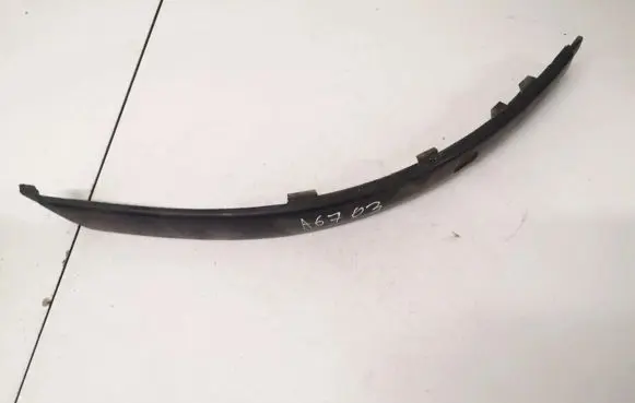 Ford Focus Front bumper splitter molding 1s7117c772ac 1s71-17c772-ac