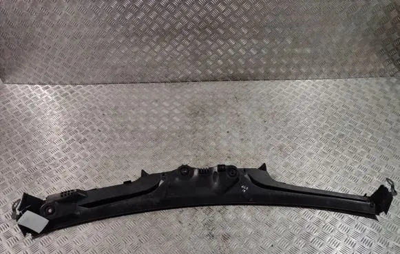 Mercedes-Benz CLS C257 Wiper trim A2138313600